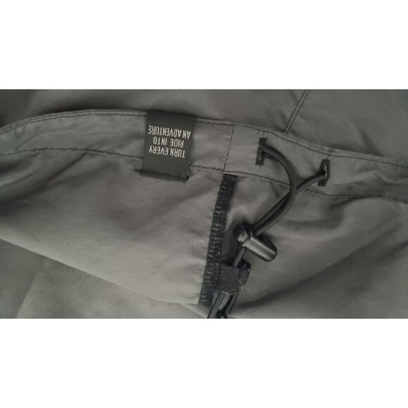 Shimano Large Grey Lightweight Packable Zip Cycling Traveling Windbreaker Jacket - Picture 6 of 6